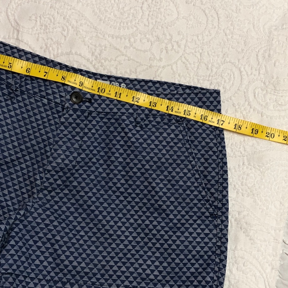 GAP Size 8 Blue Geometric Patterned Shorts - Picture 8 of 11